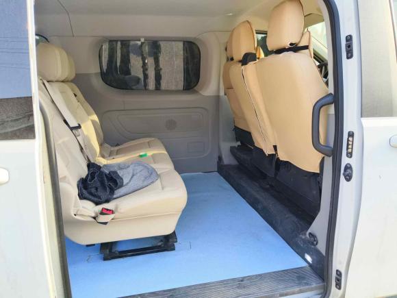 [上海·鲁R] 二手上汽大通MAXUS新途V702023款 2.0T 精英版 手动短轴低顶 5/6座（125Ps）