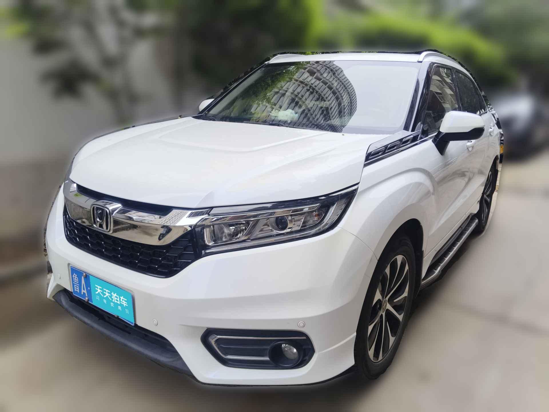 [济南·鲁A] 本田冠道2017款 240TURBO 两驱豪华版