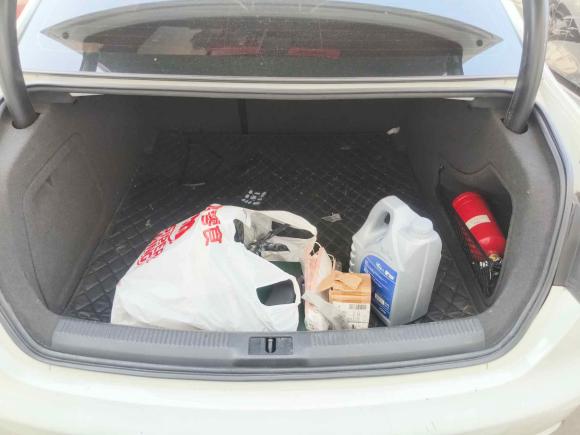 [常州·苏D] 二手奥迪奥迪A4L2015款 35 TFSI 自动标准型