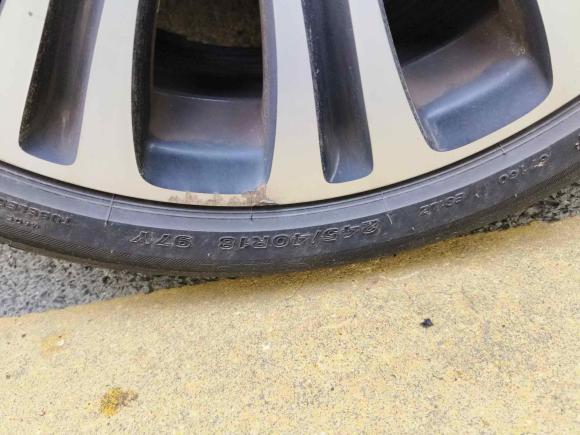 [无锡·苏B] 二手奔驰奔驰C级2015款 C 200 L 4MATIC