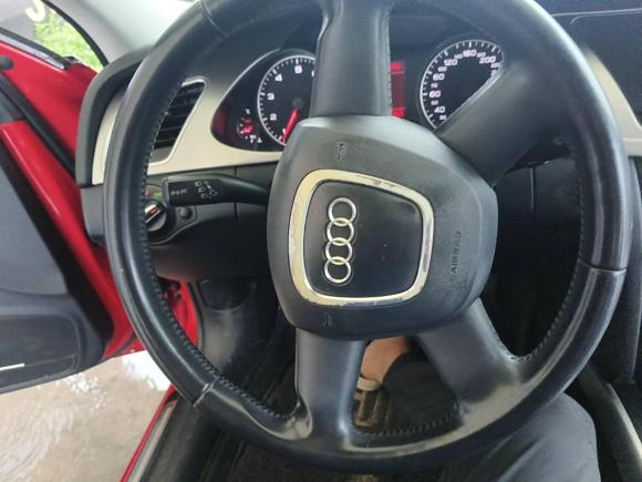 [南通·苏M] 二手奥迪奥迪A4L2011款 2.0 TFSI 标准型