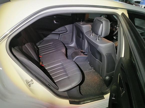 [苏州·苏E] 二手奔驰奔驰E级2015款 E 180 L 运动型