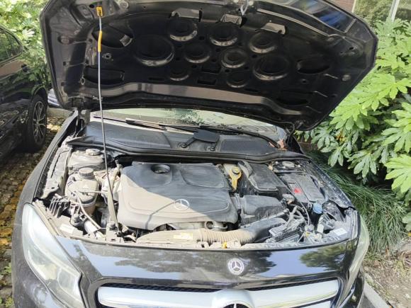 [上海·沪A] 二手奔驰奔驰GLA2016款 GLA 200 动感型