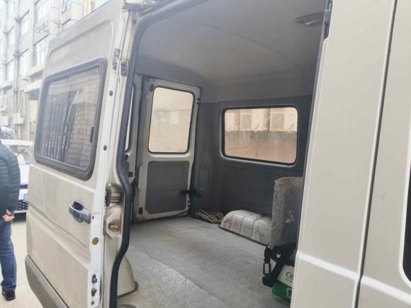 [武汉·鄂A] 二手依维柯依维柯褒迪2012款 2.5T-A32 基本型