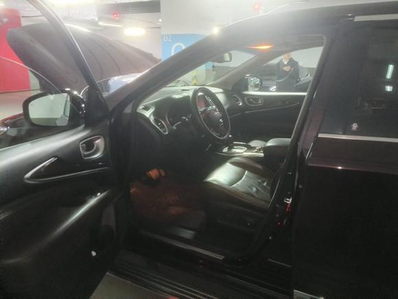 [上海·沪G] 二手英菲尼迪英菲尼迪JX2013款 JX35 两驱卓越版