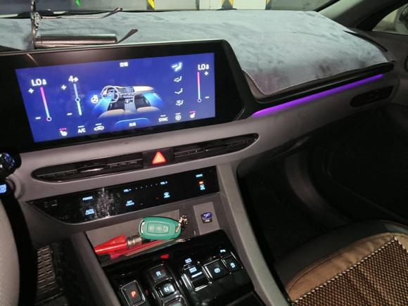 [南京·苏A] 二手现代索纳塔2022款 380TGDi 自动20周年纪念款