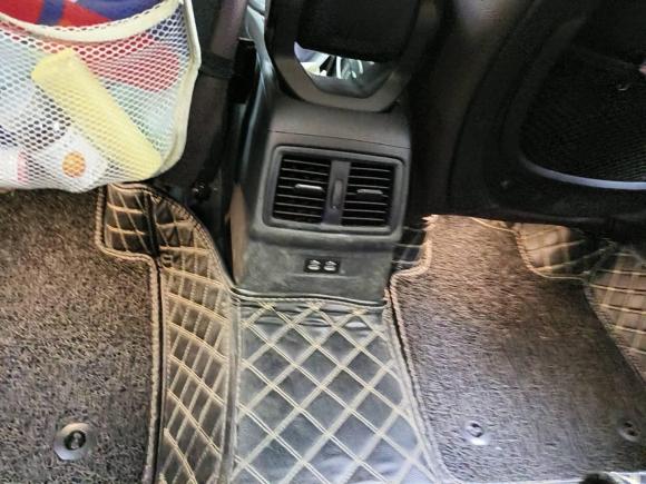 [上海·沪L] 二手宝马宝马X12020款 sDrive25Li 领先型