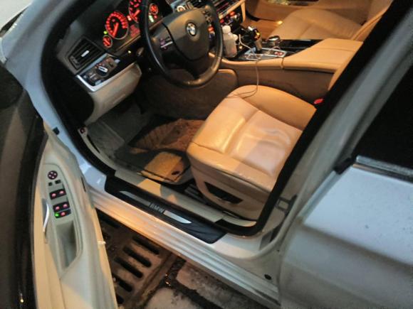 [南京·苏A] 二手宝马宝马5系2013款 530Li 领先型