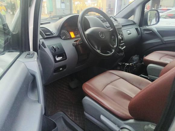 [深圳·粤B] 二手奔驰威霆2010款 2.5L 精英版