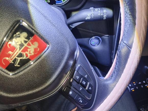 [杭州·浙A] 二手荣威荣威Ei52018款 互联网豪华版