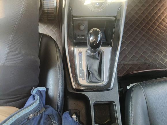 [芜湖·皖B] 二手现代朗动2012款 1.6L 自动尊贵型