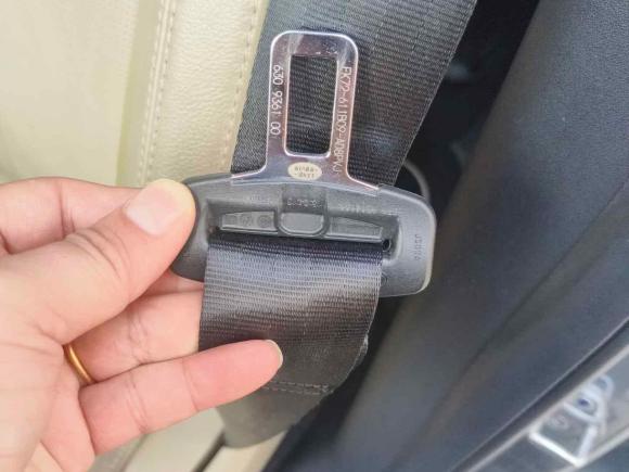 [广州·粤A] 二手路虎发现神行2018款 240PS HSE版