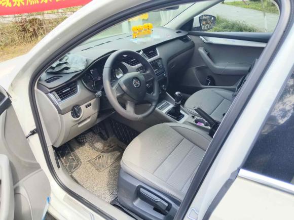 [成都·川G] 二手斯柯达明锐2015款 1.6L 手动逸杰版