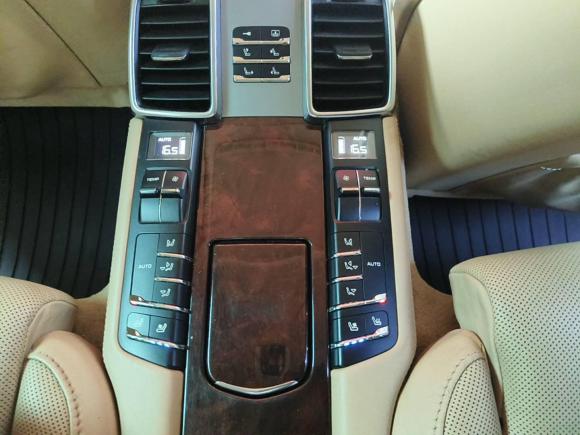 [广州·粤W] 二手保时捷Panamera2012款 Panamera Turbo S 4.8T