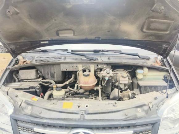 [上海·沪A] 二手大通新途V802019款 2.5T经典款AMT傲运通长轴中顶7座