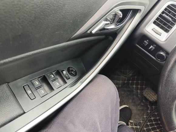 [成都·川A] 二手驭胜驭胜S3502013款 2.4T 自动四驱柴油超豪华版7座