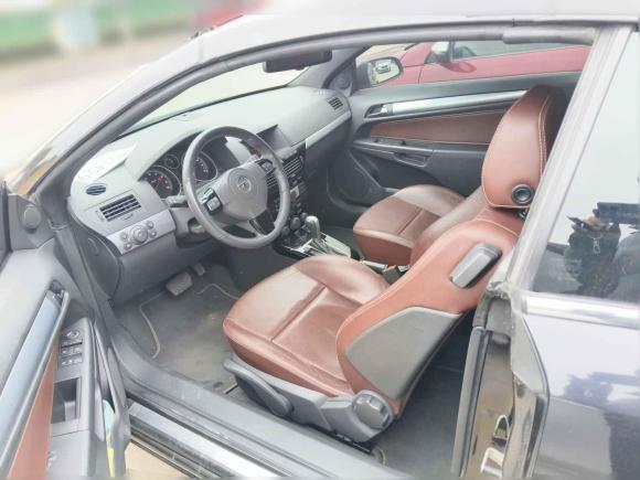 [上海·沪D] 二手欧宝雅特2007款 1.8 TWINTOP 硬顶敞篷