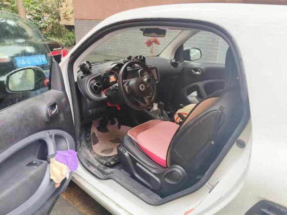 [成都·川G] 二手smartsmart fortwo2018款 0.9T 66千瓦硬顶先锋版 国V