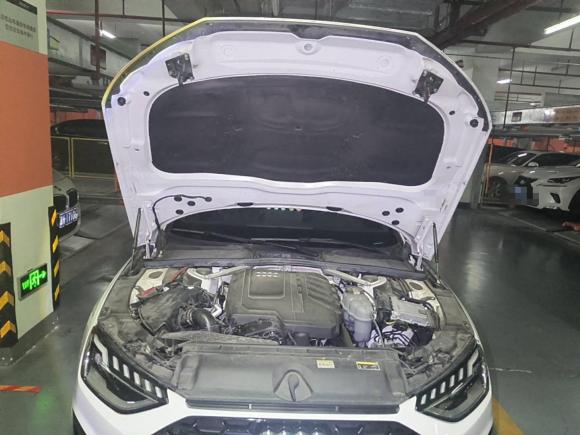 [苏州·苏U] 二手奥迪奥迪A4L2023款 40 TFSI 豪华动感型