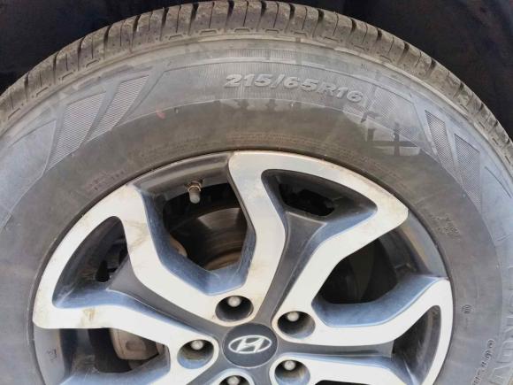 [西安·陕A] 二手现代途胜2013款 2.0L 自动两驱舒适型