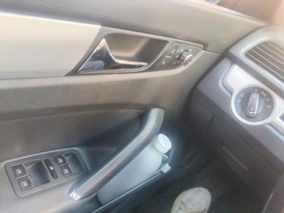 [上海·沪A] 二手大众帕萨特2014款 1.8TSI DSG御尊版