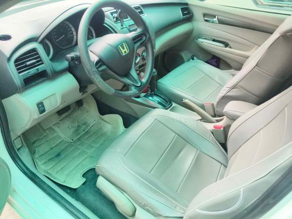 [深圳·粤P] 二手本田锋范经典2012款 1.5L 自动精英版