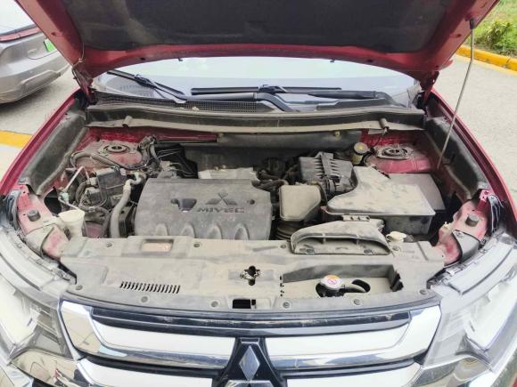 [上海·鄂J] 二手三菱欧蓝德2018款 2.0L 两驱嘉乐版 7座