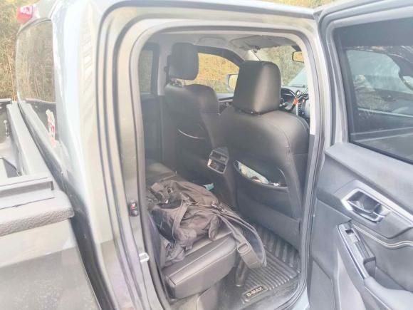 [深圳·粤B] 二手五十铃D-MAX2021款 1.9T手动四驱柴油Global劲动型RZ4E