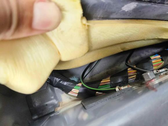 [武汉·鄂W] 二手福特福克斯2012款 三厢 1.6L 手动风尚型