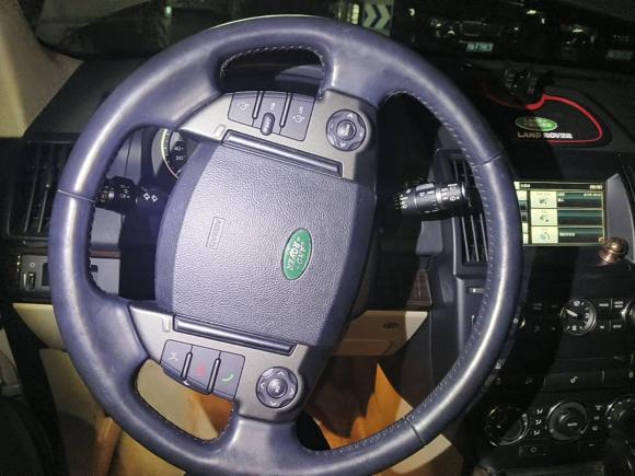 [成都·粤B] 二手路虎神行者22013款 2.2T SD4 SE柴油版