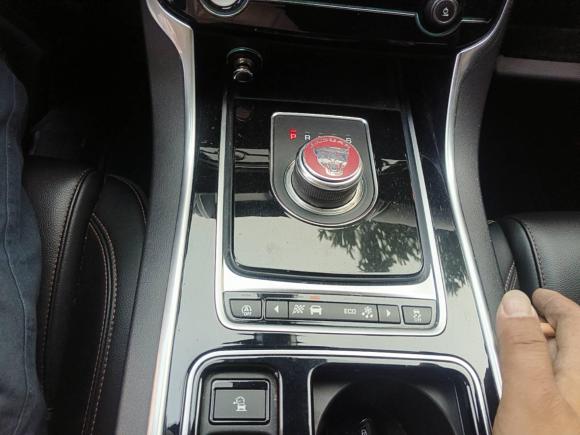 [嘉兴·浙F] 二手捷豹捷豹XEL2018款 2.0T 200PS 尊享版