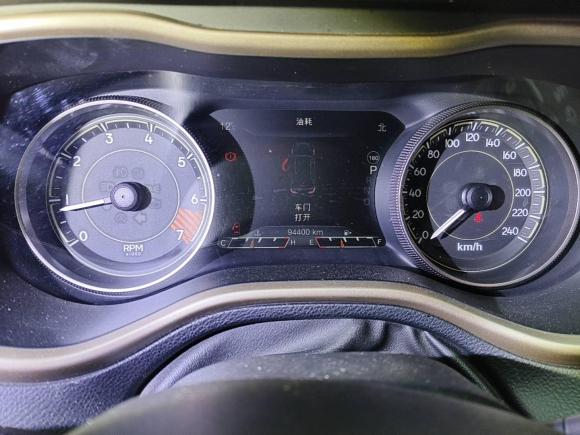 [成都·川A] 二手Jeep自由光2014款 2.4L 都市版