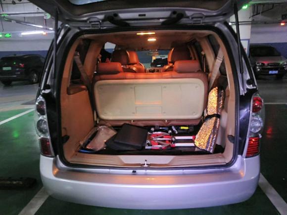 [上海·沪N] 二手别克别克GL82014款 2.4L 经典版