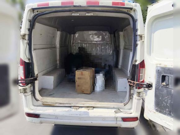 [武汉·鄂A] 二手东风御风御风EM262023款 标准版 41.472kWh 河南锂动