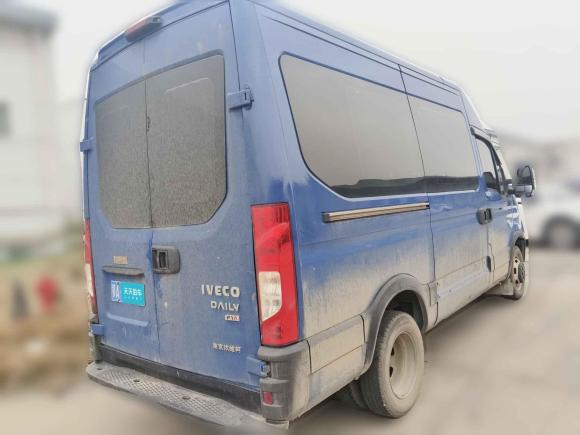 [武汉·鄂A] 二手依维柯依维柯欧胜2020款 2.3T 手动超瑞长轴短悬高顶高功F1A