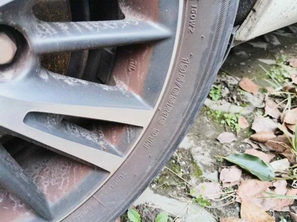 [上海·沪B] 二手丰田雷凌2016款 1.6G CVT精英版