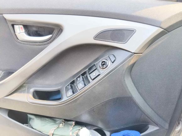 [上海·沪C] 二手现代朗动2016款 1.6L 自动尊贵型