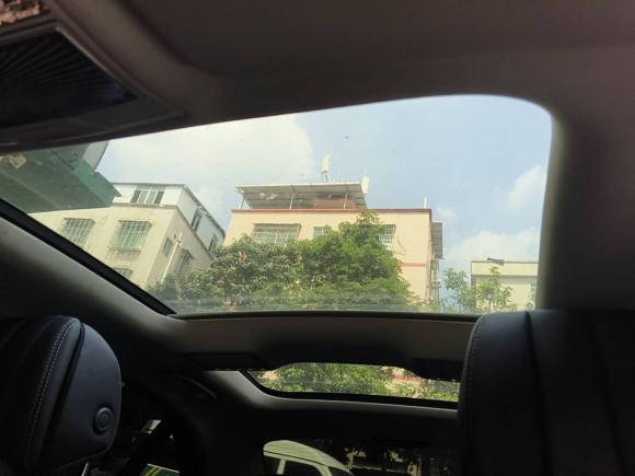 [广州·粤U] 二手奔驰奔驰C级2018款 C 200 L 运动版