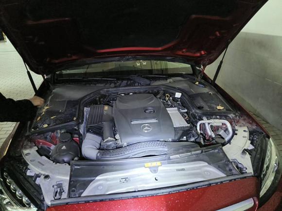 [青岛·鲁B] 二手奔驰奔驰C级2017款 改款 C 200 L 运动版