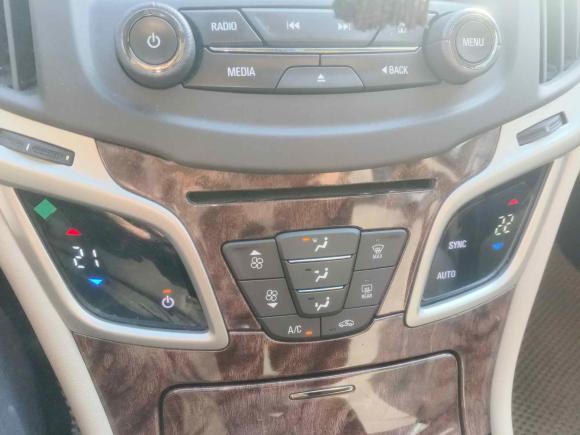 [上海·沪F] 二手别克君越2013款 2.4L SIDI领先舒适型