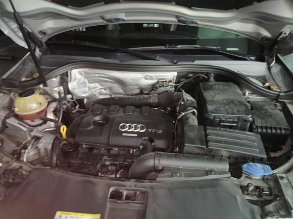 [合肥·粤C] 二手奥迪奥迪Q32015款 35 TFSI quattro 技术型