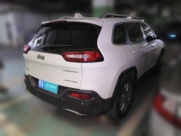 [南昌·赣A] 二手Jeep自由光2016款 2.4L 优越版