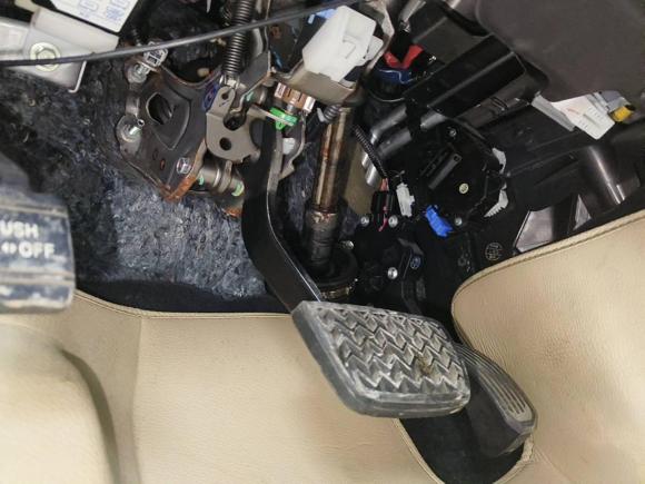 [西安·陕A] 二手丰田凯美瑞2015款 2.0G 领先版