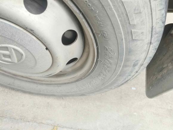 [嘉兴·浙F] 二手大通新途V802019款 2.5T经典款6挡手动厢式货车VAN短轴中顶2/3座