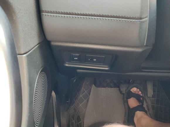 [金华·浙G] 二手路虎发现神行2016款 2.0T SE