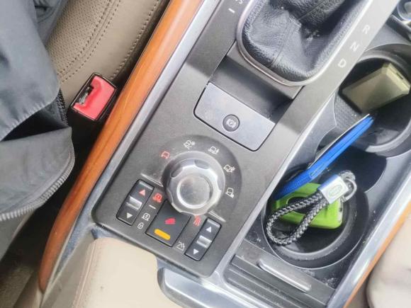 [无锡·苏B] 二手路虎揽胜运动版2010款 3.6 TDV8 HSE 柴油版