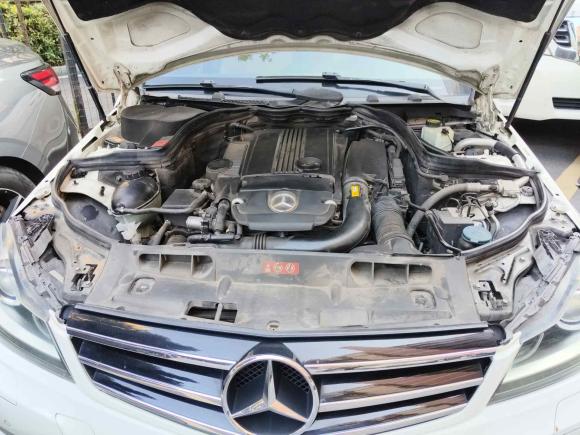 [广州·粤A] 二手奔驰奔驰C级2013款 C 260 时尚型 Grand Edition