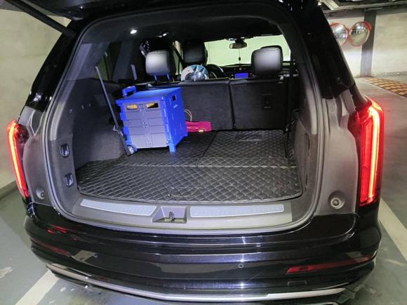 [上海·沪B] 二手凯迪拉克凯迪拉克XT62021款 28T 七座豪华型