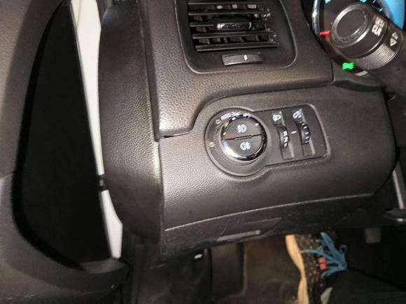 [广州·粤R] 二手别克君威2014款 1.6T 时尚技术型