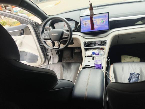 [南通·苏F] 二手比亚迪宋PLUS新能源2023款 冠军版 DM-i 110KM 旗舰型